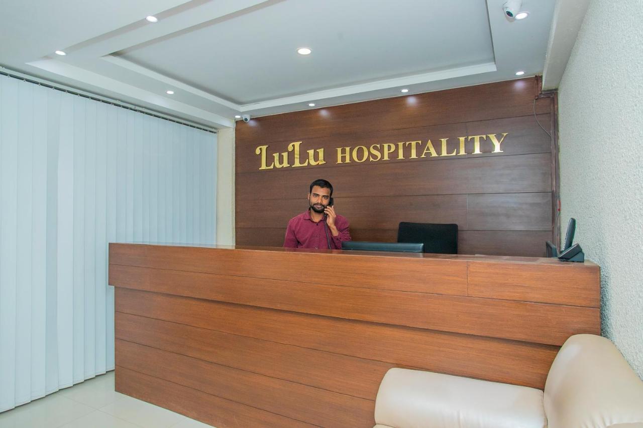 ホテル Oyo 4797 ルル ホスピタリティ Yelahanka エクステリア 写真