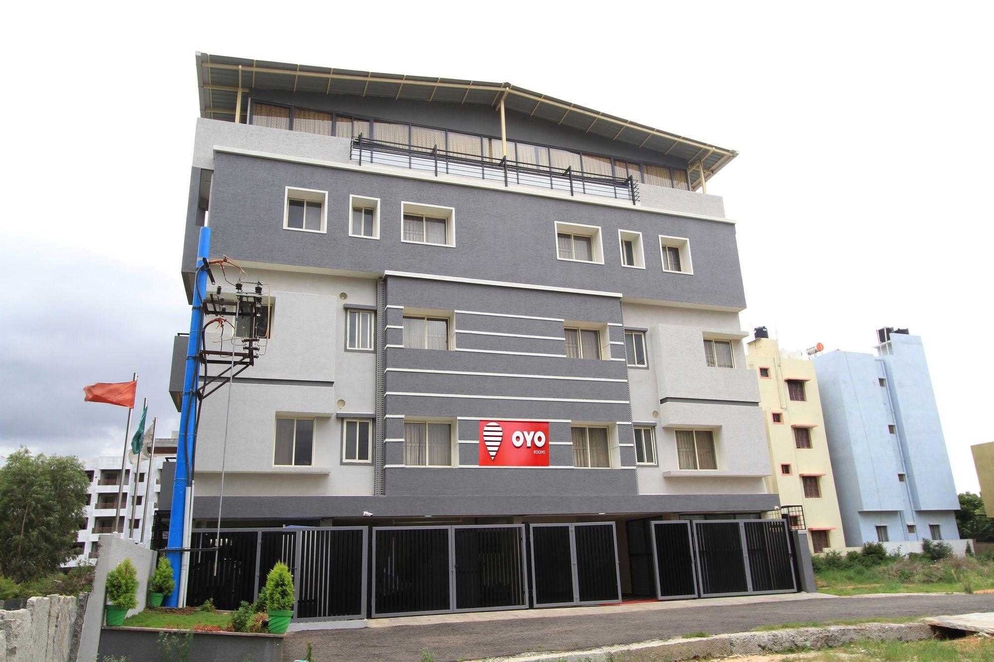 ホテル Oyo 4797 ルル ホスピタリティ Yelahanka エクステリア 写真