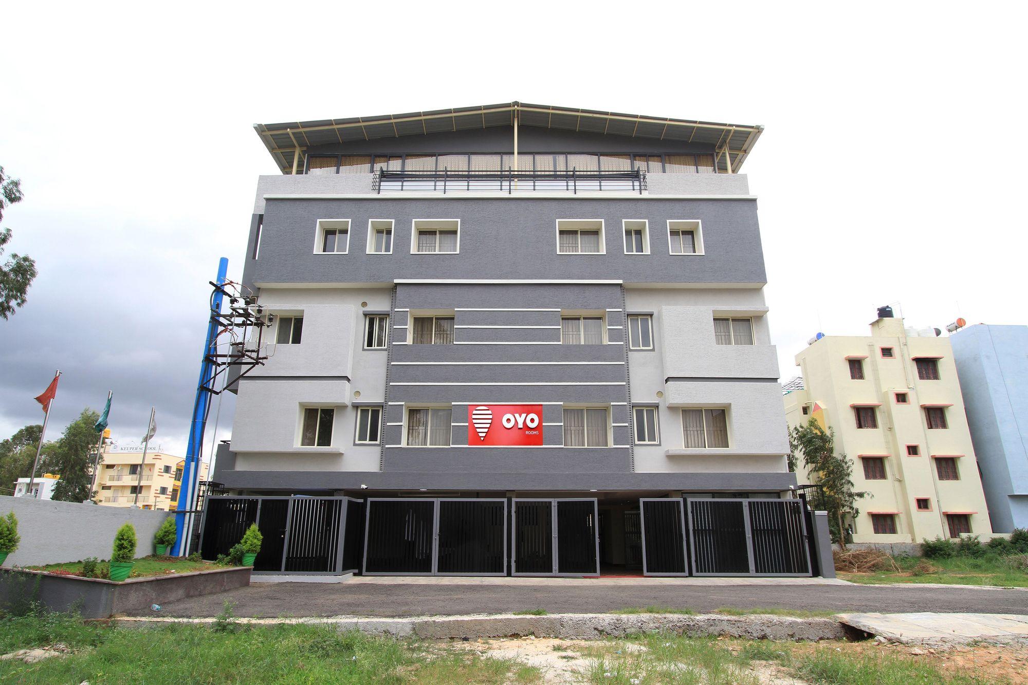 ホテル Oyo 4797 ルル ホスピタリティ Yelahanka エクステリア 写真