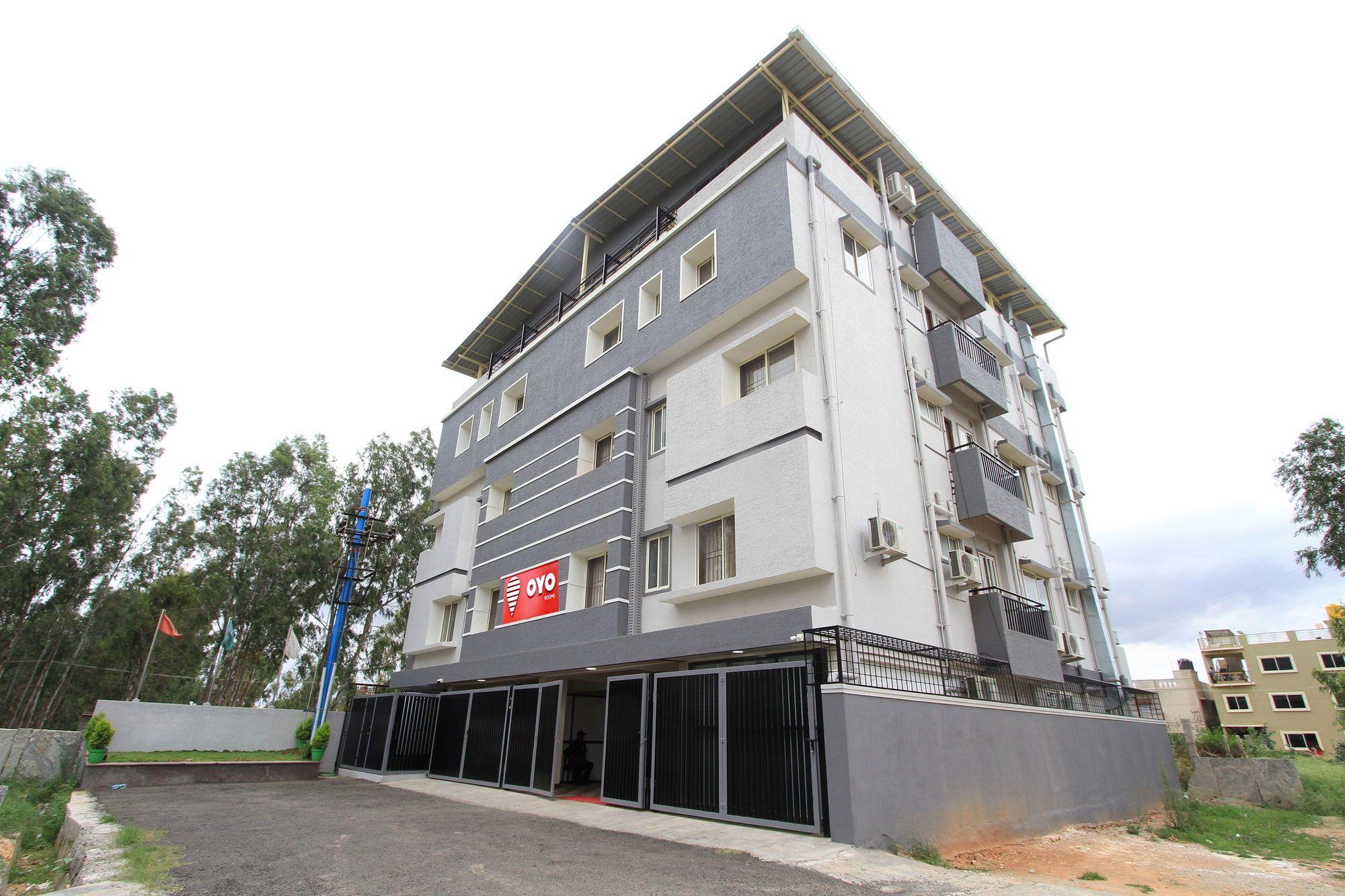 ホテル Oyo 4797 ルル ホスピタリティ Yelahanka エクステリア 写真